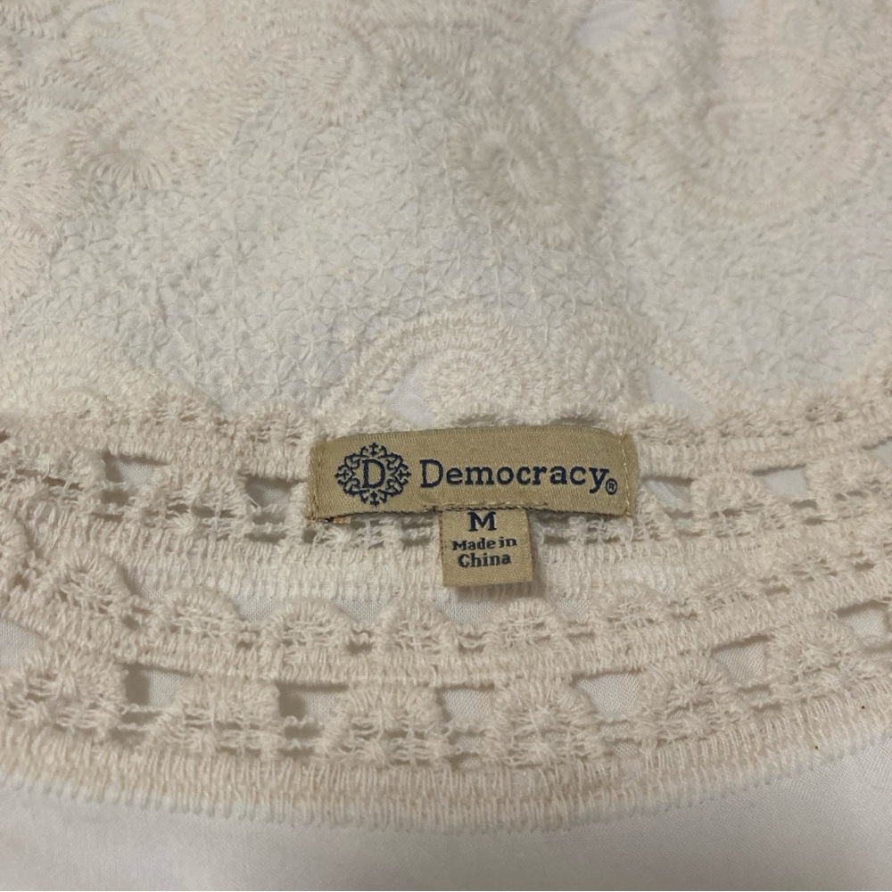 Democracy Women’s Blouse Tunic 3/4 Sleeve Bell Embroidered Boho M Cotton Rayon - Picture 8 of 15